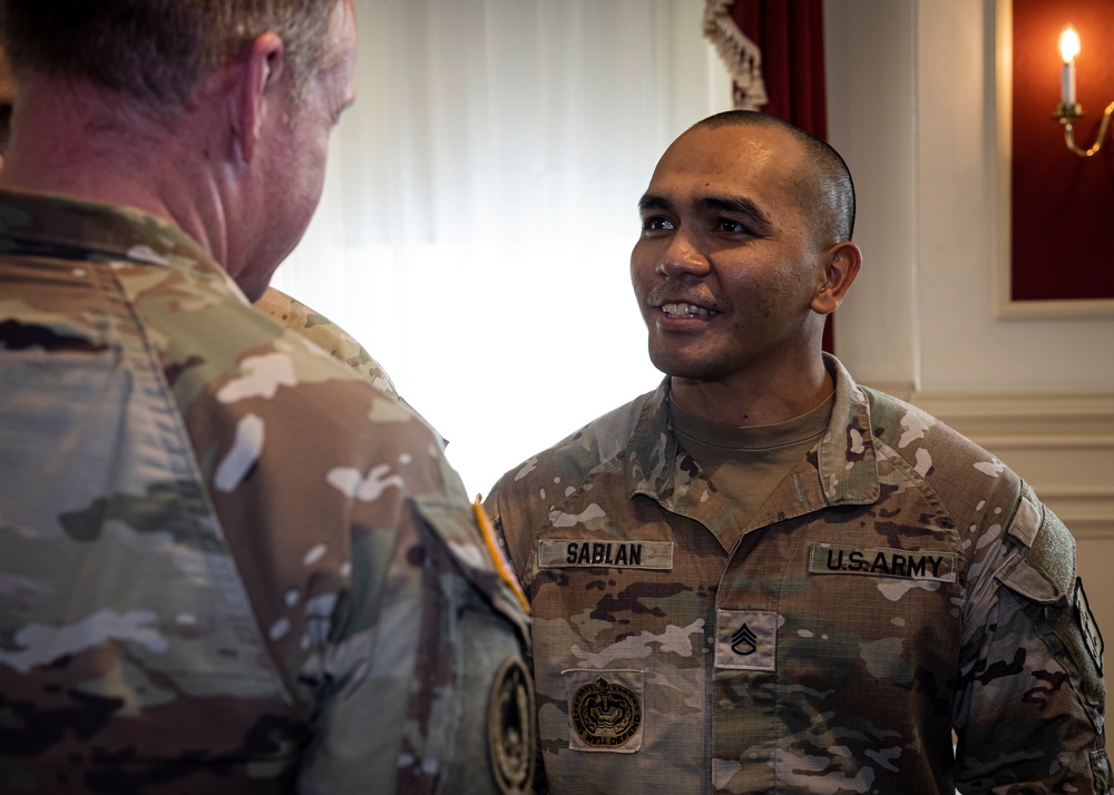 Fort Lee Community Leaders Information Forum features awards, MWR information