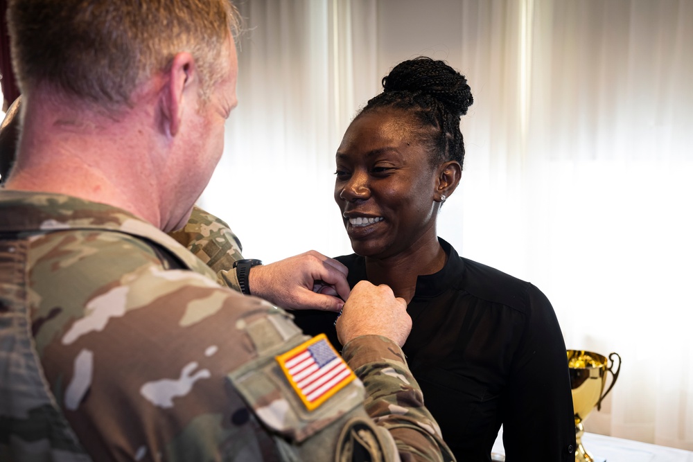 Fort Lee Community Leaders Information Forum features awards, MWR information