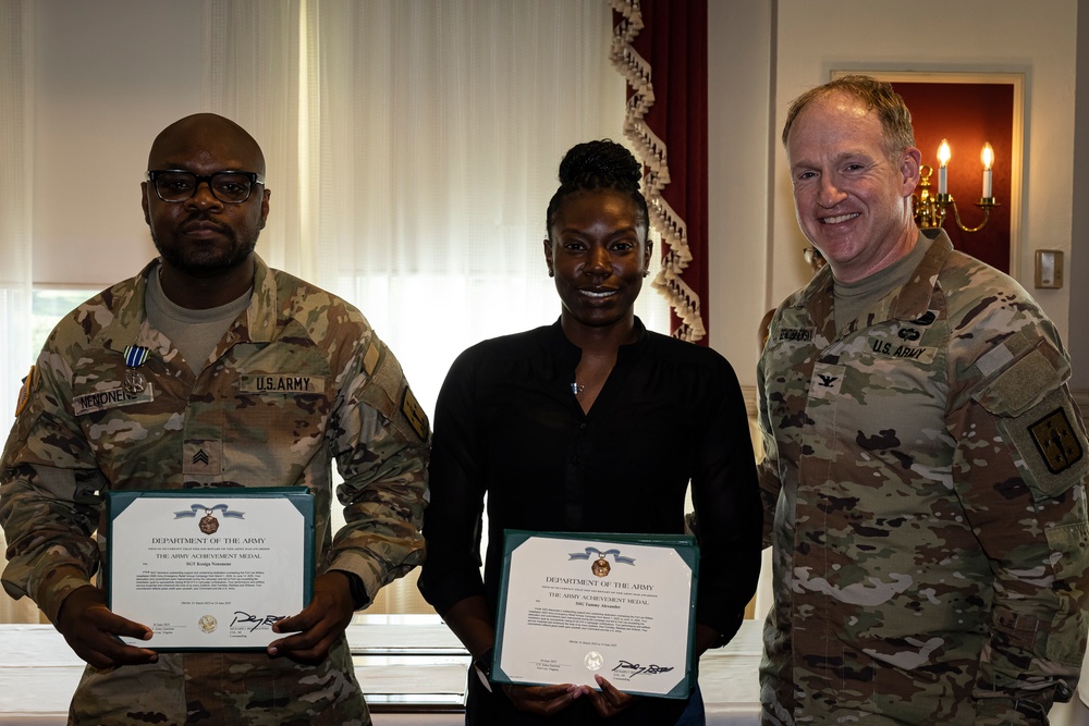 Fort Lee Community Leaders Information Forum features awards, MWR information