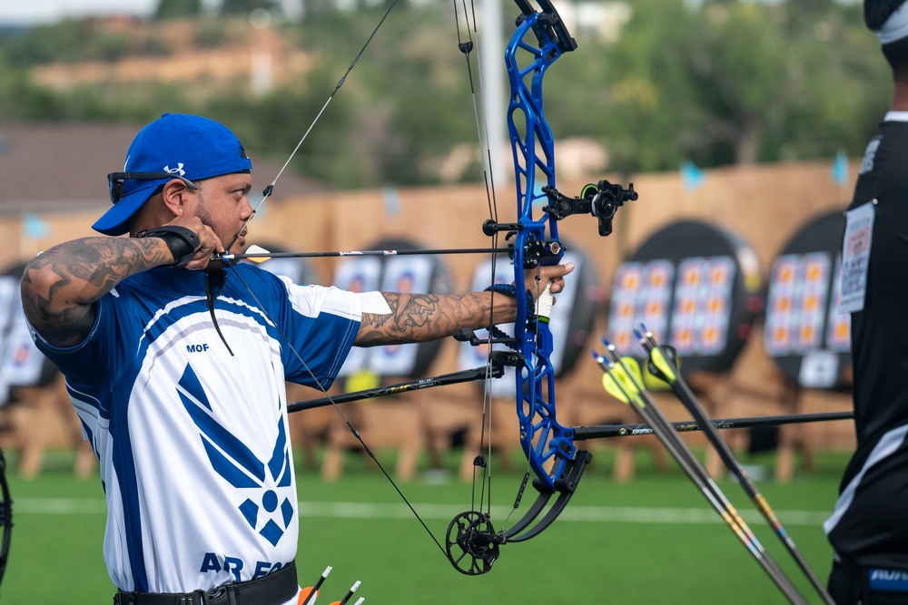 Team Air Force competes in archery qualifiers at 2025 Warrior Games