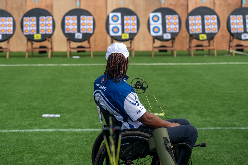 Team Air Force competes in archery qualifiers at 2025 Warrior Games