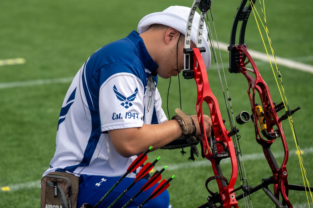 Team Air Force competes in archery qualifiers at 2025 Warrior Games