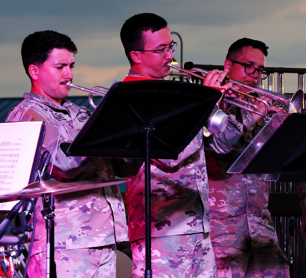 Illinois Army National Guard's 144th Army Band Returns to Alton to Rock Out