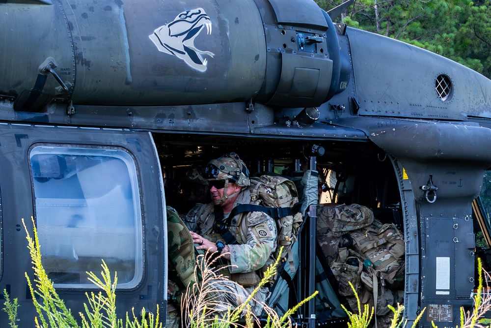 Devil Avalanche - Paratroopers aboard aircraft