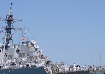 USS Mitscher Departs Naval Station Norfolk for Scheduled Deployment