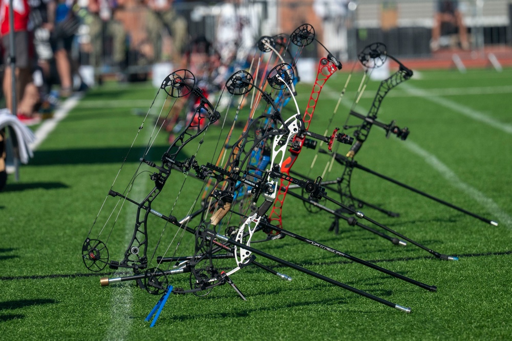 Team Air Force competes in archery finals at 2025 Warrior Games