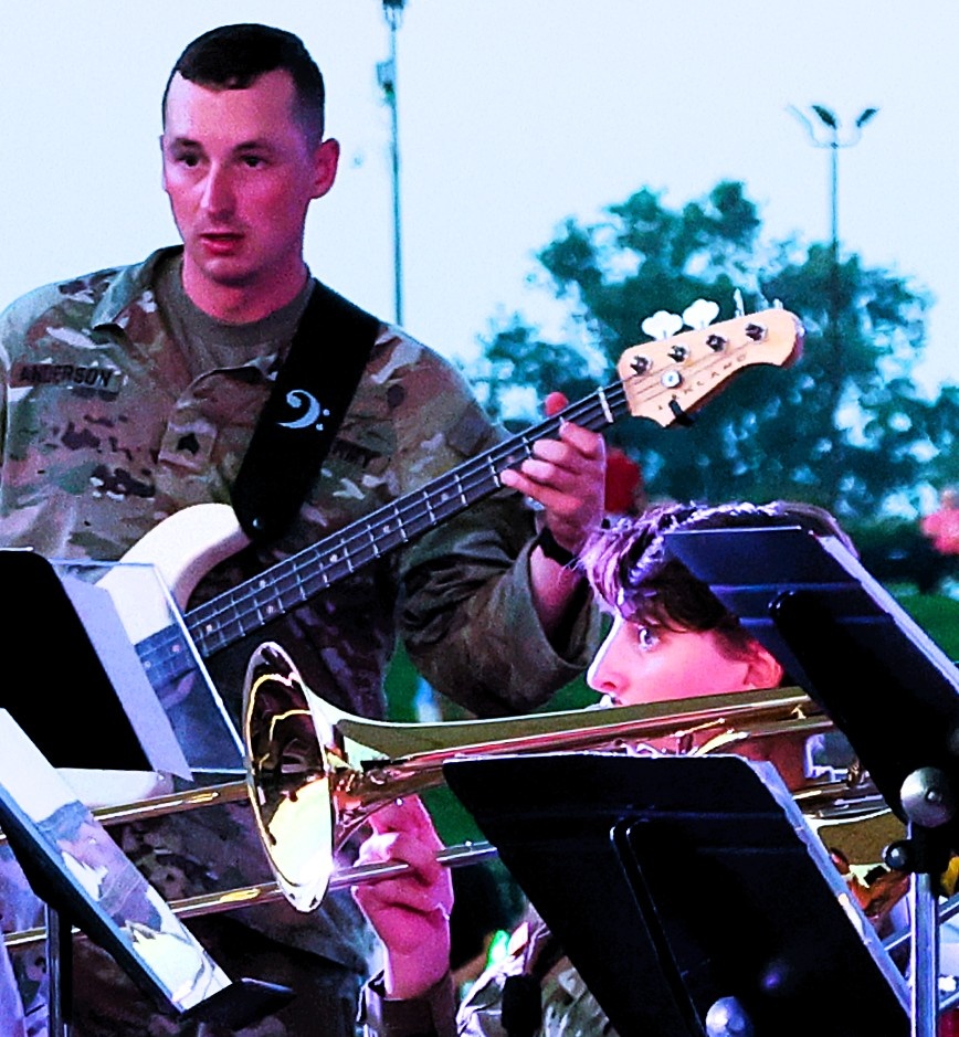 Illinois Army National Guard's 144th Army Band Returns to Alton to Rock Out