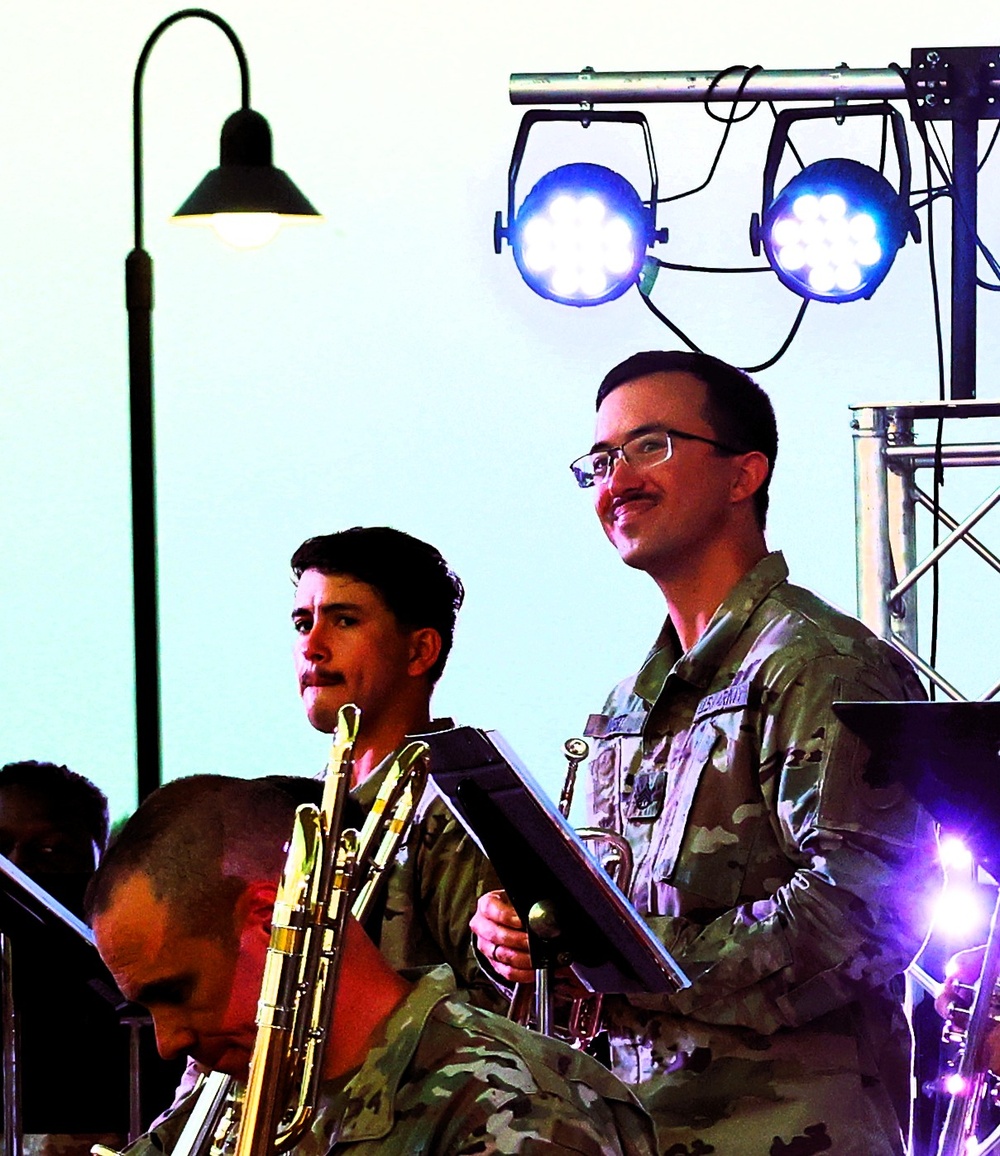 Illinois Army National Guard's 144th Army Band Returns to Alton to Rock Out