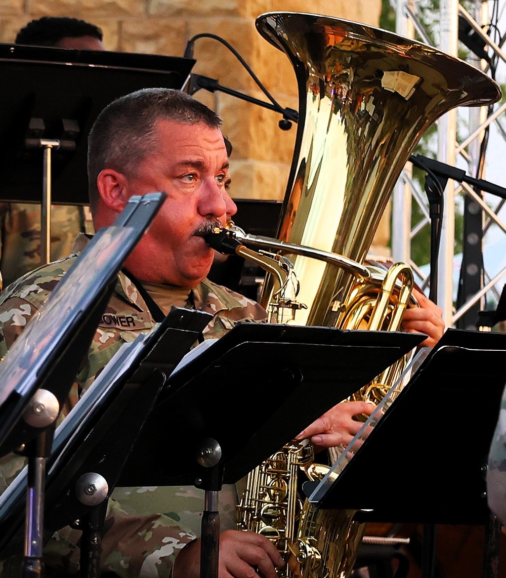 Illinois Army National Guard's 144th Army Band Returns to Alton to Rock Out