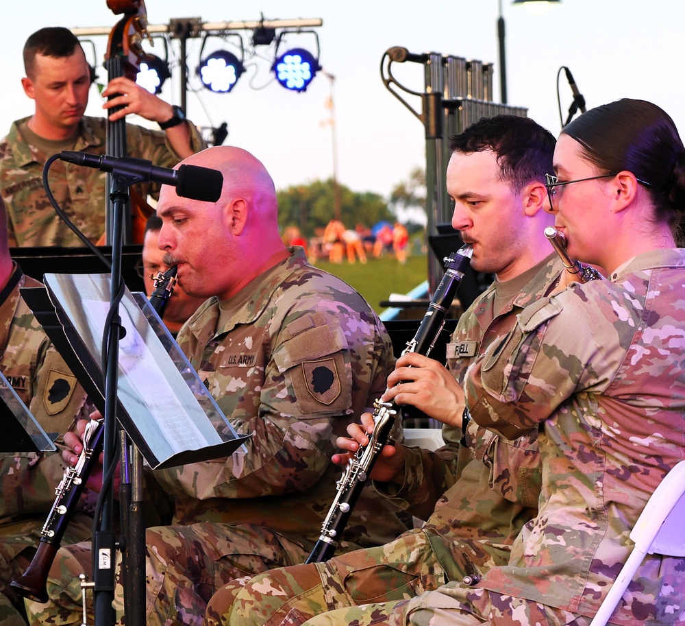 Illinois Army National Guard's 144th Army Band Returns to Alton to Rock Out
