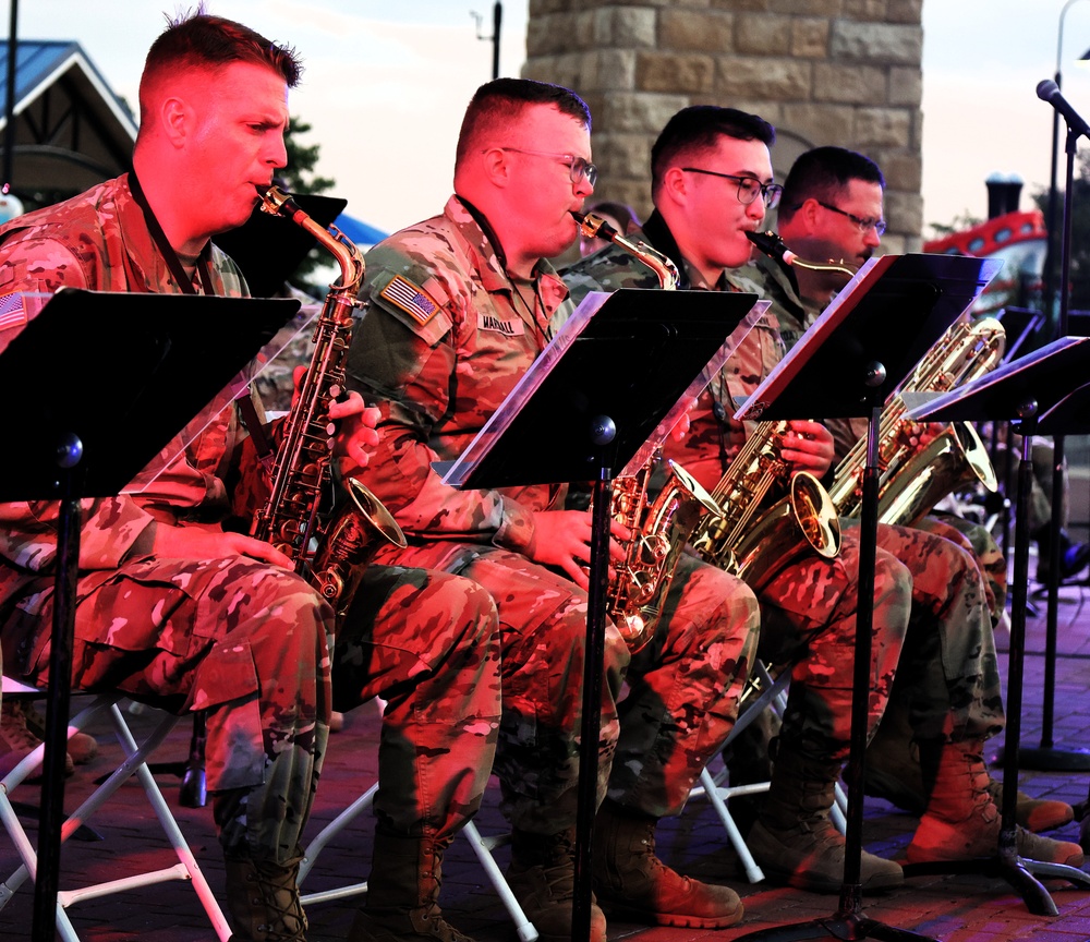 Illinois Army National Guard's 144th Army Band Returns to Alton to Rock Out