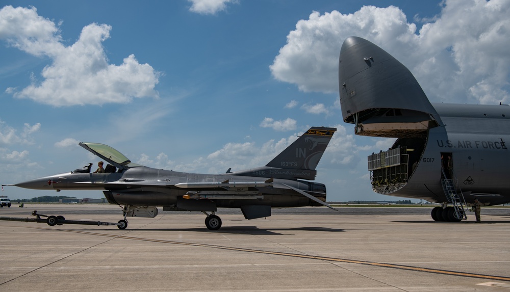 Blacksnakes perform ACE exercise with Dover C-5M Super Galaxy