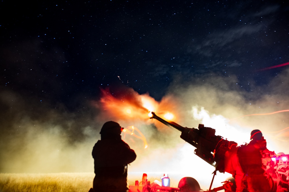 Going Out With a Bang: Washington National Guard &quot;Redlegs&quot; wrap up annual training with night live-fire exercise