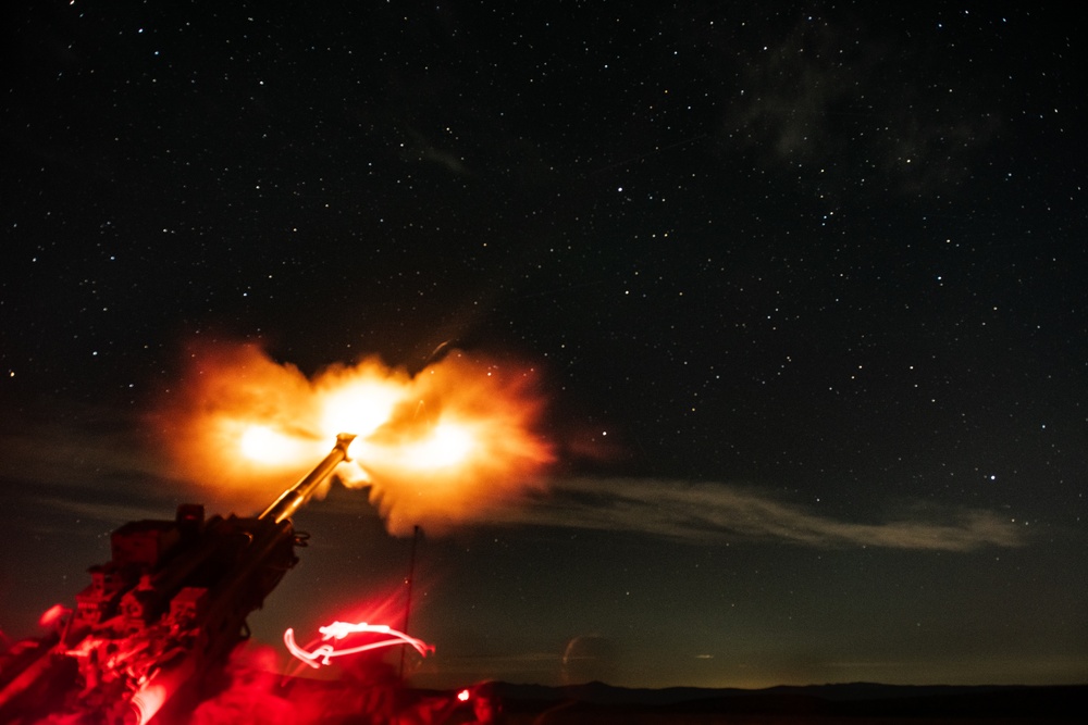 Going Out With a Bang: Washington National Guard &quot;Redlegs&quot; wrap up annual training with night live-fire exercise