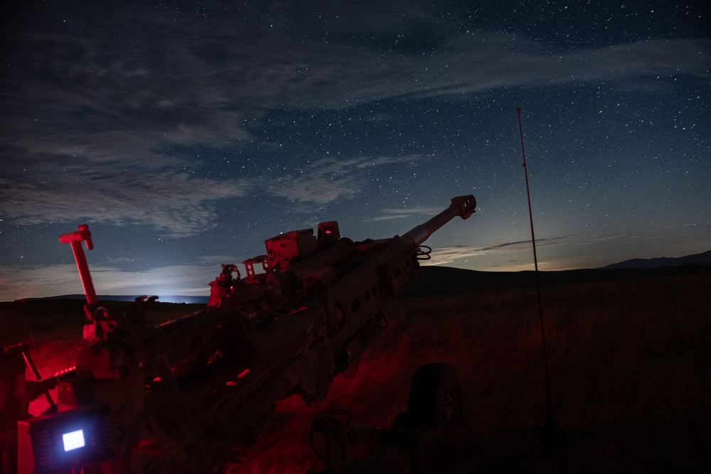 Going Out With a Bang: Washington National Guard &quot;Redlegs&quot; wrap up annual training with night live-fire exercise