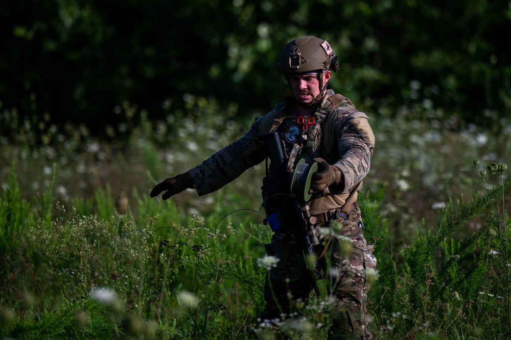 Lead the way: 375th CES sharpens readiness skills with joint field training exercise