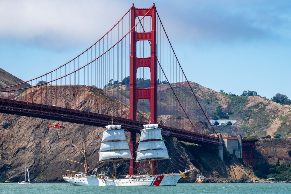 USCGC Eagle sails into San Francisco, California