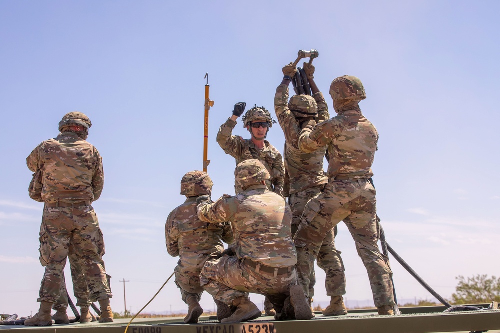 JTF- SB Soldiers conduct live sling load training