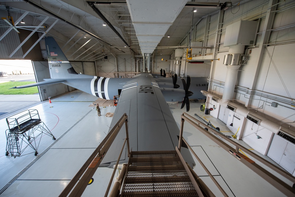 Kentucky Air Guard aircraft receives World War II stripes