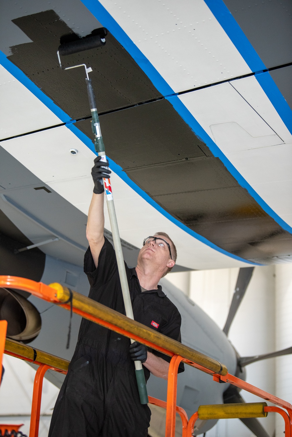Kentucky Air Guard aircraft receives World War II stripes