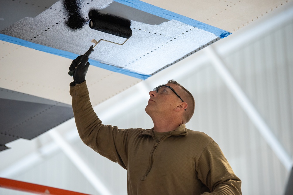 Kentucky Air Guard aircraft receives World War II stripes