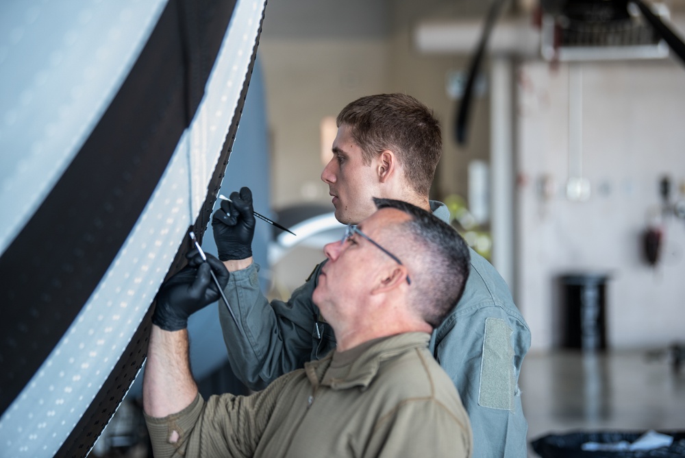 Kentucky Air Guard aircraft receives World War II stripes