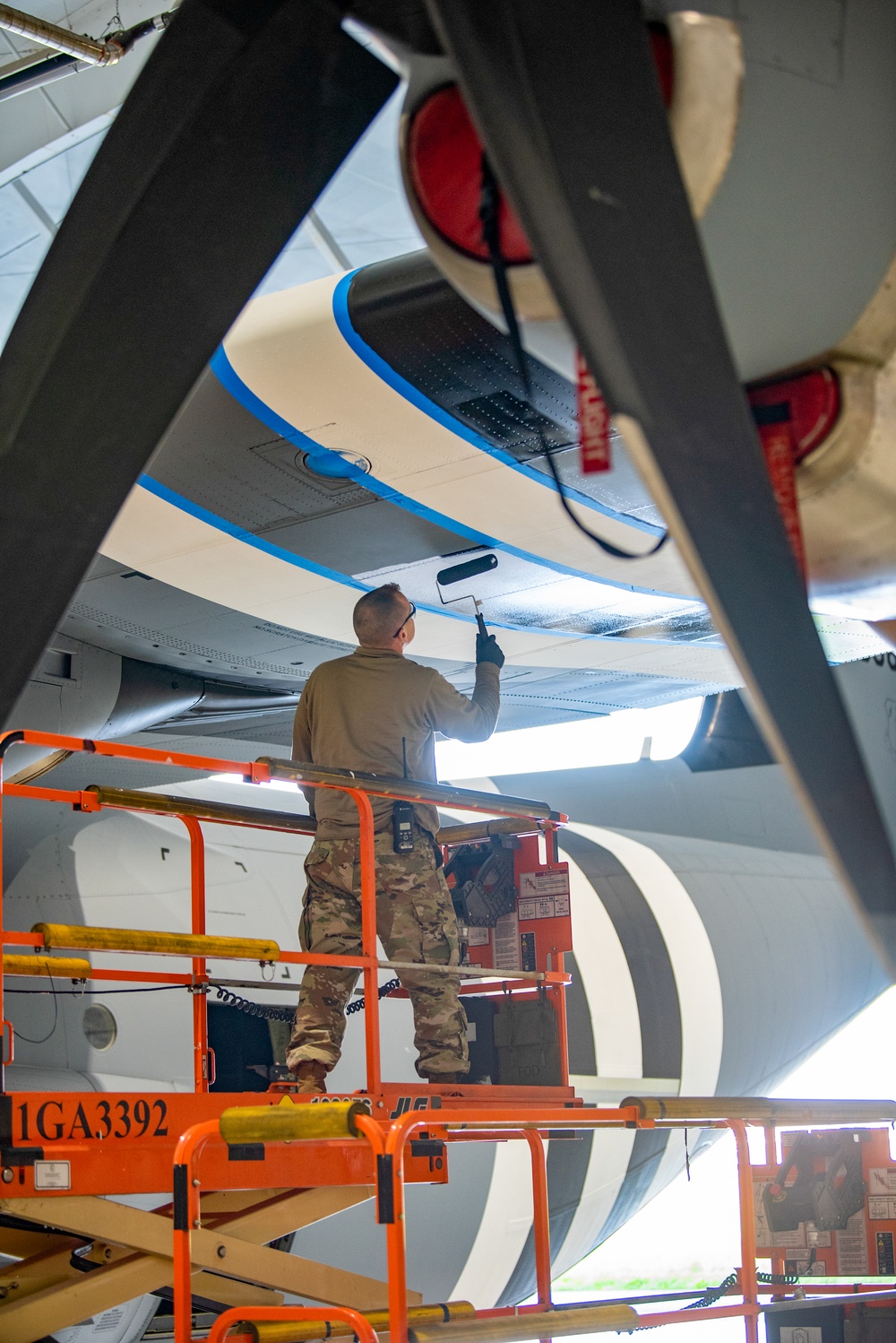 Kentucky Air Guard aircraft receives World War II stripes