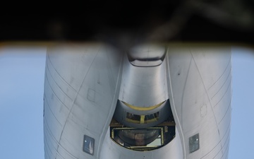 C-5M Super Galaxy conducts aerial refueling