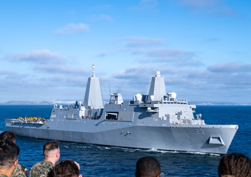 LPD to LPD: Somerset waves to Anchorage