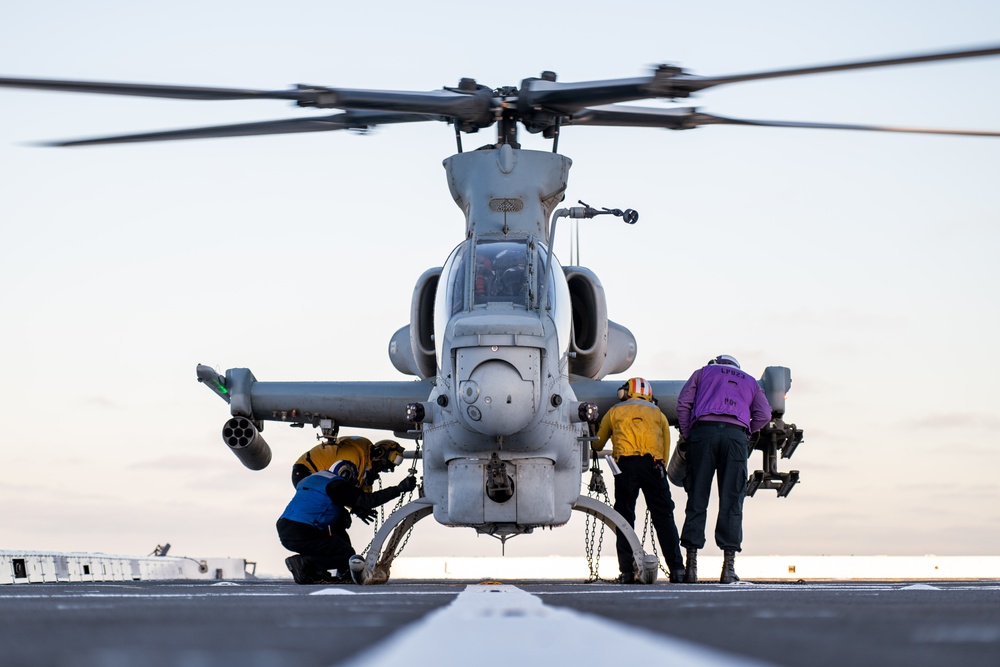 Fight and Flight: Deck landing qualifications aboard Somerset