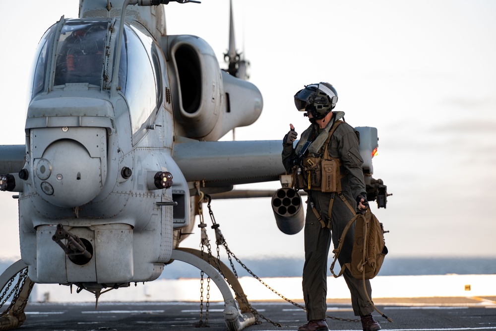 Fight and Flight: Deck landing qualifications aboard Somerset