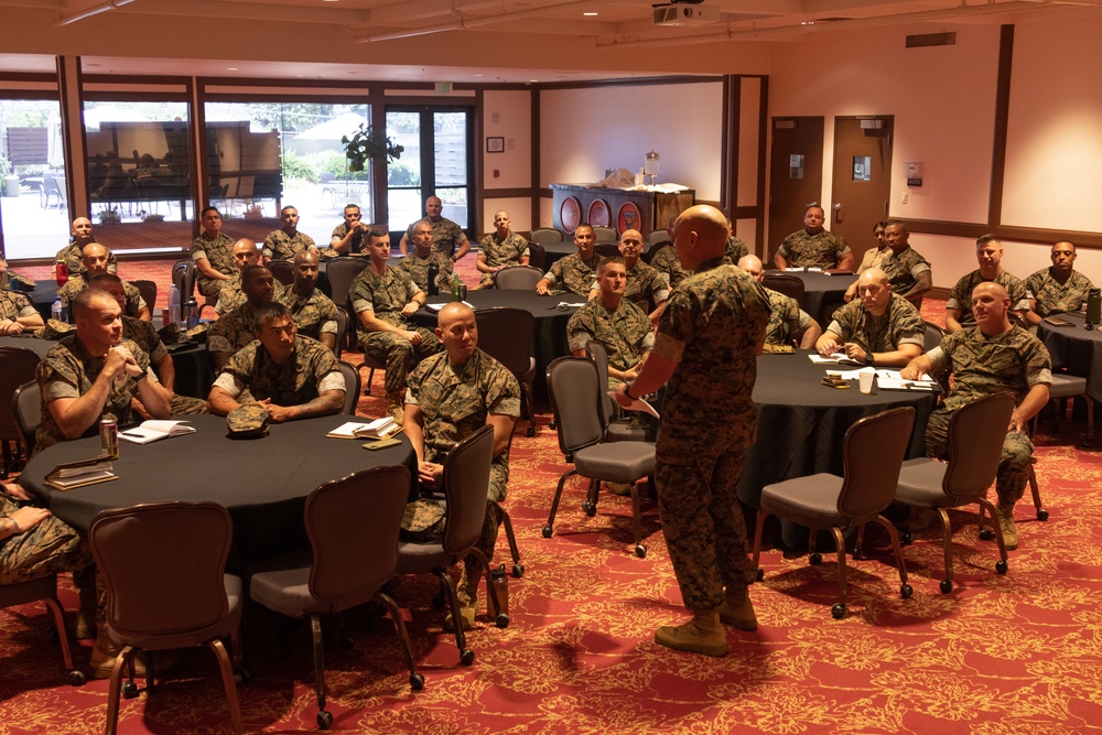 Sgt. Maj. Rodney E. Nevinger meets with I MEF senior enlisted leadership