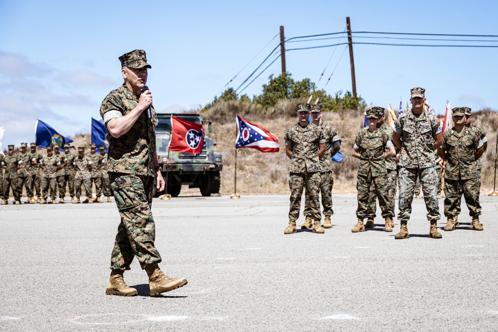 I Marine Expeditionary Force Information Group changes command