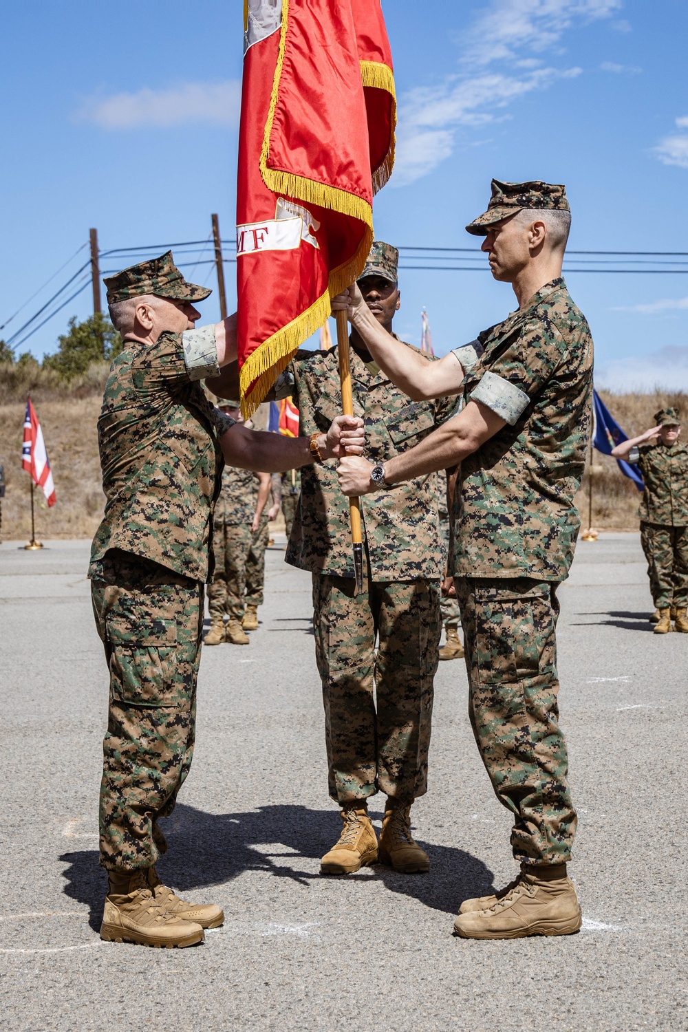 I Marine Expeditionary Force Information Group changes command
