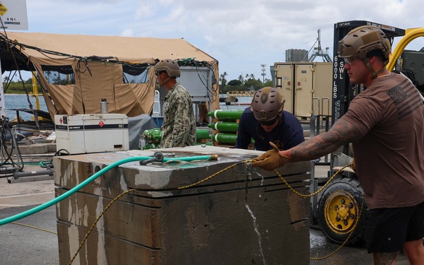 MDSU-1 Divers Conduct Training