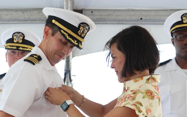 USS Gonzalez (DDG 66) Conducts Change of Command Ceremony