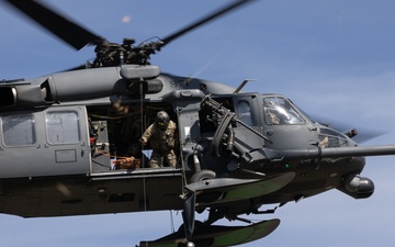 Alaska Air National Guard conducts multiple hoist rescue of stranded rafters on Kichatna River