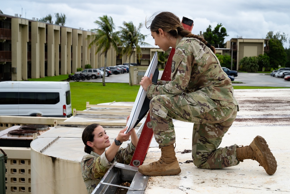 Intelligence experts keep U.S., Allies informed during DLE 2025