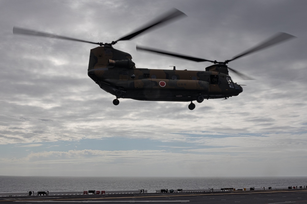 1st Helicopter Brigade Commander visits U.S. Marines, Sailors during Talisman Sabre 25