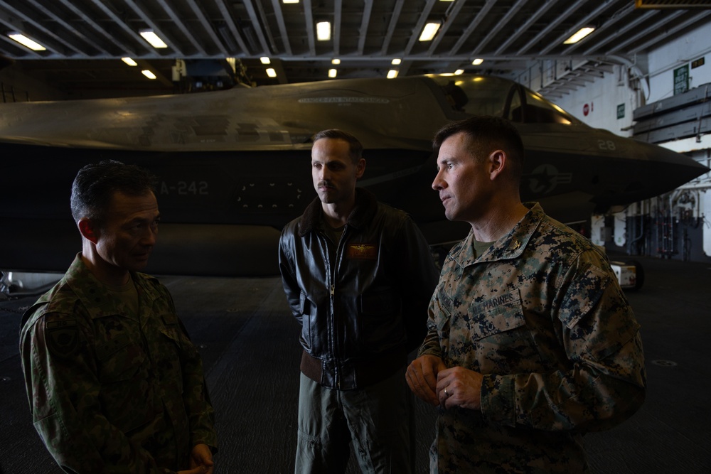 1st Helicopter Brigade Commander visits U.S. Marines, Sailors during Talisman Sabre 25