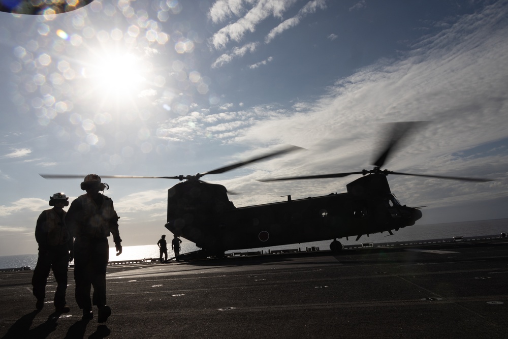 1st Helicopter Brigade Commander visits U.S. Marines, Sailors during Talisman Sabre 25