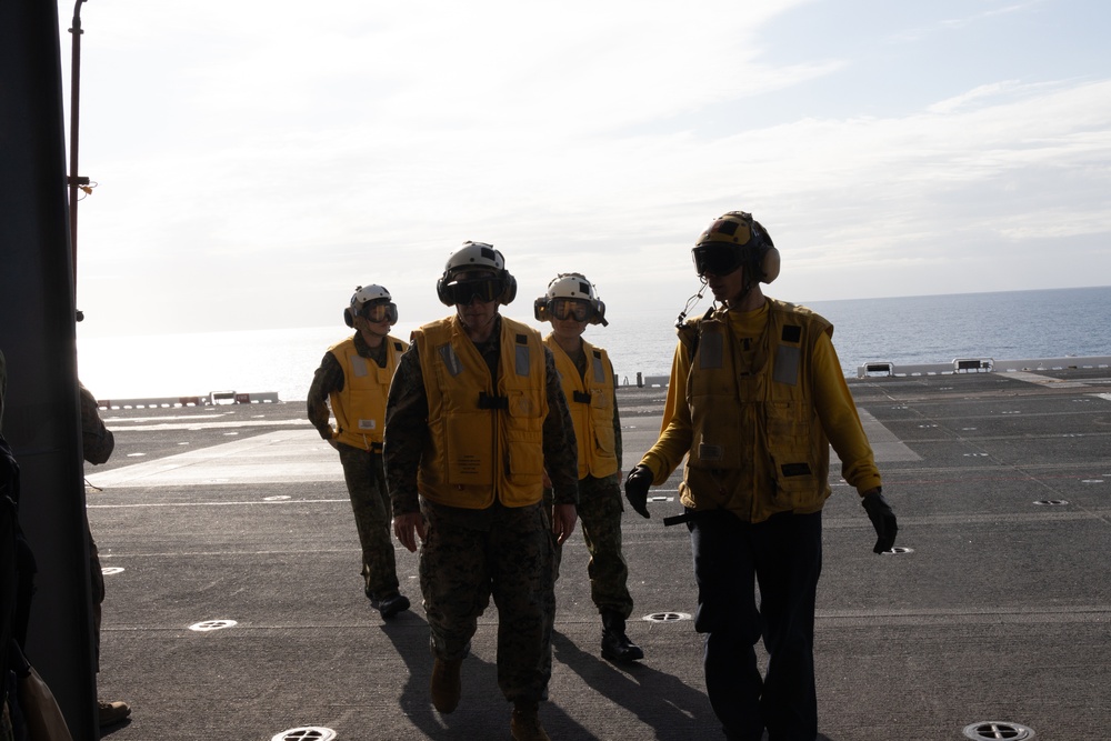 1st Helicopter Brigade Commander visits U.S. Marines, Sailors during Talisman Sabre 25