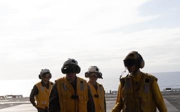 1st Helicopter Brigade Commander visits U.S. Marines, Sailors during Talisman Sabre 25