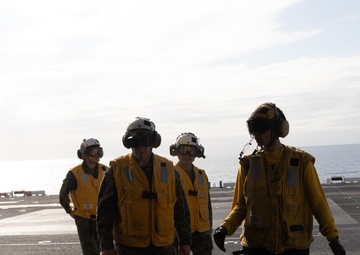 1st Helicopter Brigade Commander visits U.S. Marines, Sailors during Talisman Sabre 25
