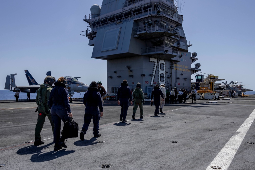 ITS Spartaco Schergat (F 598) Commanding Officer Visits USS Gerald R. Ford (CVN 78)