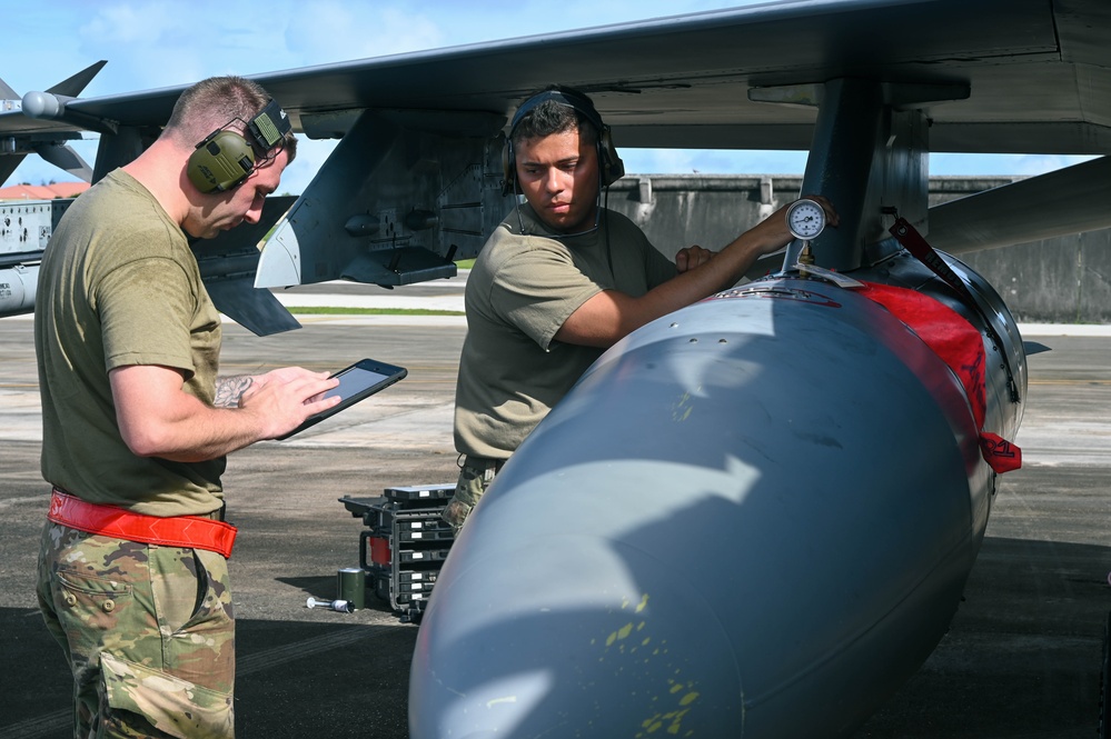 D.C. Air National Guard keeps F-16s mission ready during REFORPAC exercise