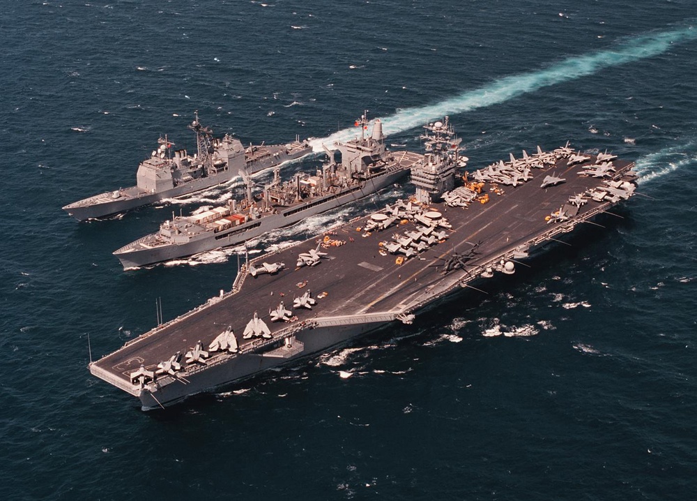 Underway replenishment during Operation Southern Watch
