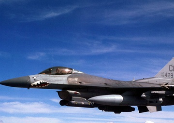 F-16 Fighting Falcon returns from a Roving Sands '97 bombing mission.