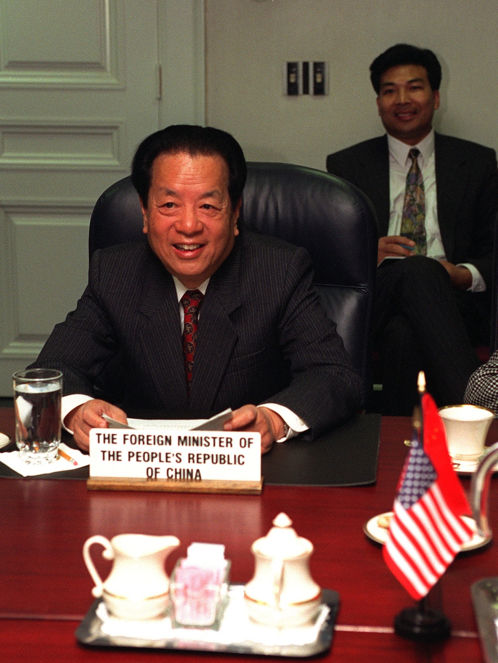 Foreign Minister Qian Qichen meets with Secretary Cohen in the Pentagon.