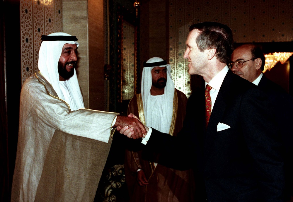 His Highness Crown Prince Sheikh Khalifa Bin Zayed Al Nahyan welcomes  Secretary Cohen.